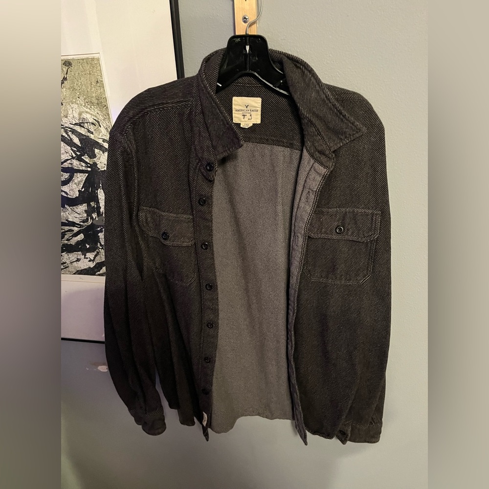 AMERICAN EAGLE BUTTON DOWN